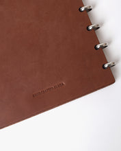 Load image into Gallery viewer, Discbound Heirloom Journal Bundle (Brown Journal + 3 Refills)